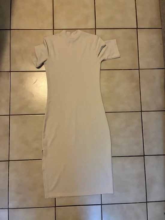 Nike Women’s Beige Mock-Neck Midi Dress - Picture 6 of 6